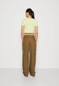 Vero Moda Vmcharlotte Pant- Cargobroek - Capers -Vero Moda Winkel 03c86b20eaab44b6a345c2f4fa1546f3