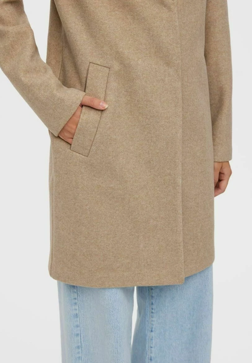 Vero Moda Mantel - Silver Mink 3 Vero Moda Mantel - Silver Mink