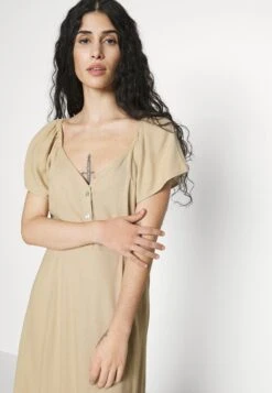 Vero Moda Petite Vmmymilo Calf Dress - Jurk - Irish Cream -Vero Moda Winkel 0b1dfe8d07c14dd89f0a8694ddd6ab6d