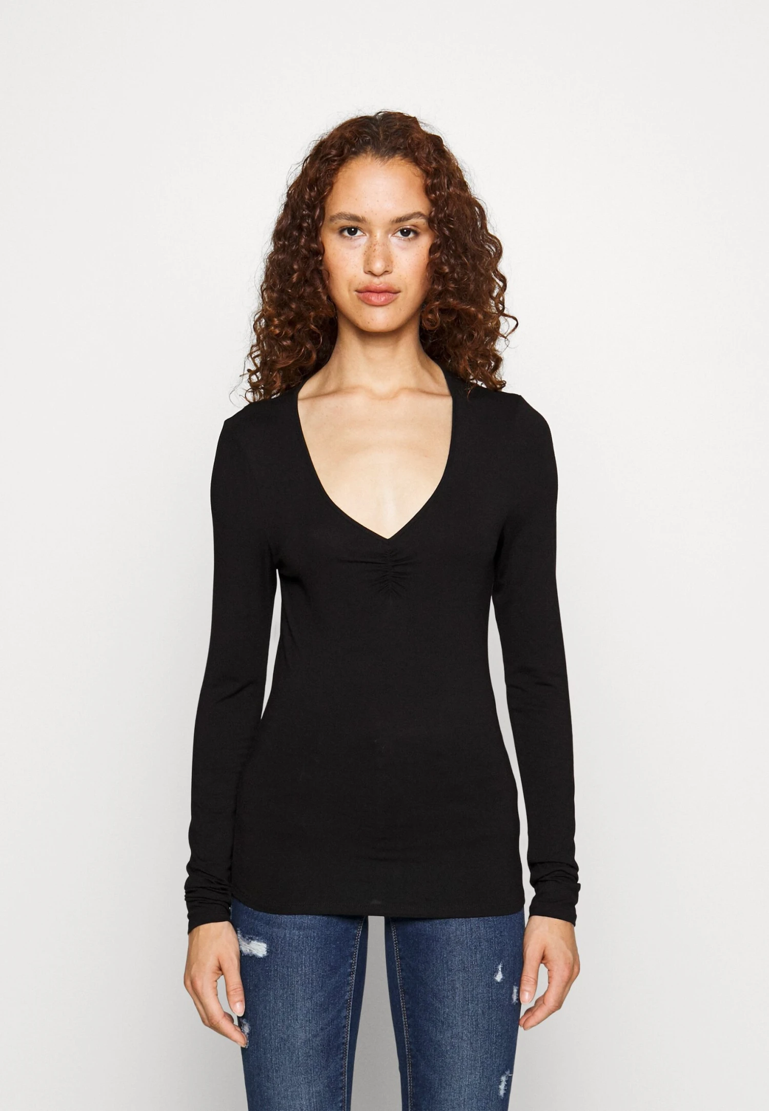 Vero Moda Tall Vmalberte V Neck - Longsleeve - Black 3 Vero Moda Tall Vmalberte V Neck - Longsleeve - Black