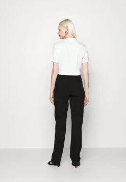 Vero Moda Tall Vmzelda Straight Pant - Cargobroek - Black -Vero Moda Winkel 0c863587d9bc4841bfb764d0a7e5df02