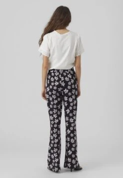 Vero Moda Vmpanna Glenn - T-Shirt Print - Snow White -Vero Moda Winkel 0cb2c137cade4b229a120e37cb913adf