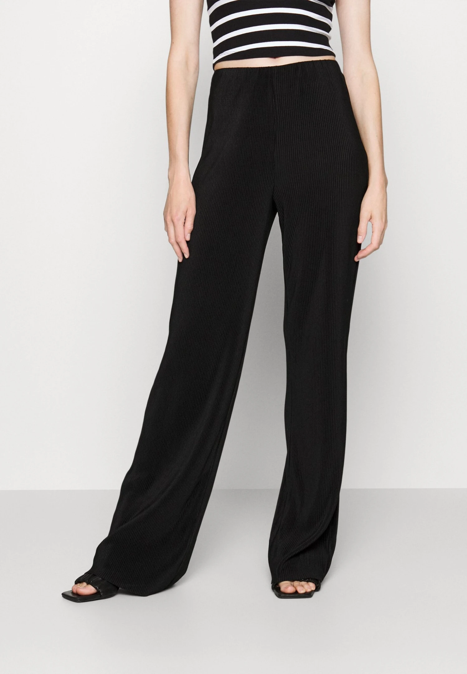Vero Moda Tall Vmlica Wide Pants - Broek - Black 3 Vero Moda Tall Vmlica Wide Pants - Broek - Black