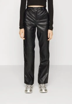 Vero Moda Vmzamiraolympia Straight Pant - Broek - Black