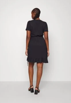 Vero Moda Curve Vmhaya Short Dress - Jurk - Black -Vero Moda Winkel 14640db432814f9d9dea67fdb5c4f8c5