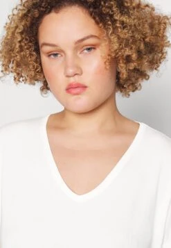 Vero Moda Curve Vmaya Ss V-Neck Vma Noos Curve - T-Shirt Basic - Snow White -Vero Moda Winkel 150d23c44cef4532a6417c508db78c48