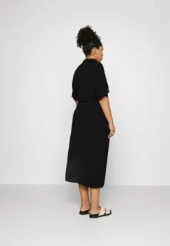 Vero Moda Curve Vmmenny Calf Shirt Dress - Jurk - Black Solid -Vero Moda Winkel 1635ce01cc70444c9179b4e30e2db391