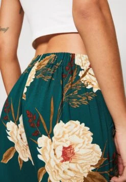 Vero Moda Vmeasy Wide Pant - Broek - Pondarosa Camille -Vero Moda Winkel 1b3600630f7d4611bc25b2ae75c86627