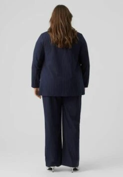 Vero Moda Curve Halflange Jas - Navy Blazer 9 Vero Moda Curve Halflange Jas - Navy Blazer -Vero Moda Winkel 1c8a05498a3642d3b0b2db4f26d62dbf