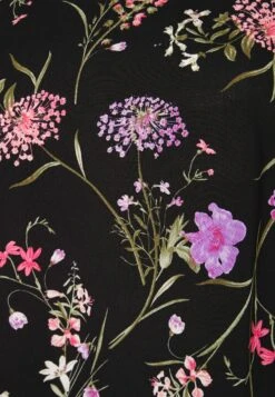 Vero Moda Curve Easy- T-Shirt Print - Black -Vero Moda Winkel 1ff81e317df94eeeb273ab8a34aac282