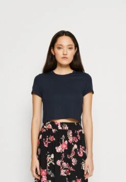 Vmruba O Neck Cropped - T-Shirt Basic - Salute