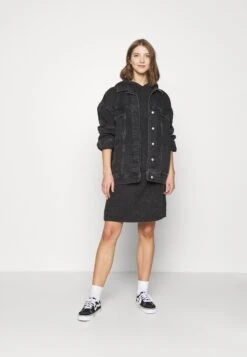 Vero Moda Vmdoffy Hood Dress - Gebreide Jurk - Black -Vero Moda Winkel 20e072161a3444538f5c6e37972248d0