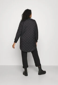 Vero Moda Curve Vmhayle Jacket - Halflange Jas - Black 9 Vero Moda Curve Vmhayle Jacket - Halflange Jas - Black -Vero Moda Winkel 249d31d47a4b48b59c0d16ea129b9731