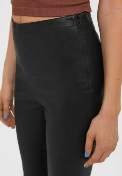 Vero Moda Legging - Black 9 Vero Moda Legging - Black -Vero Moda Winkel 2ecb10c6fdd84f59a22d75ff57bc9a75