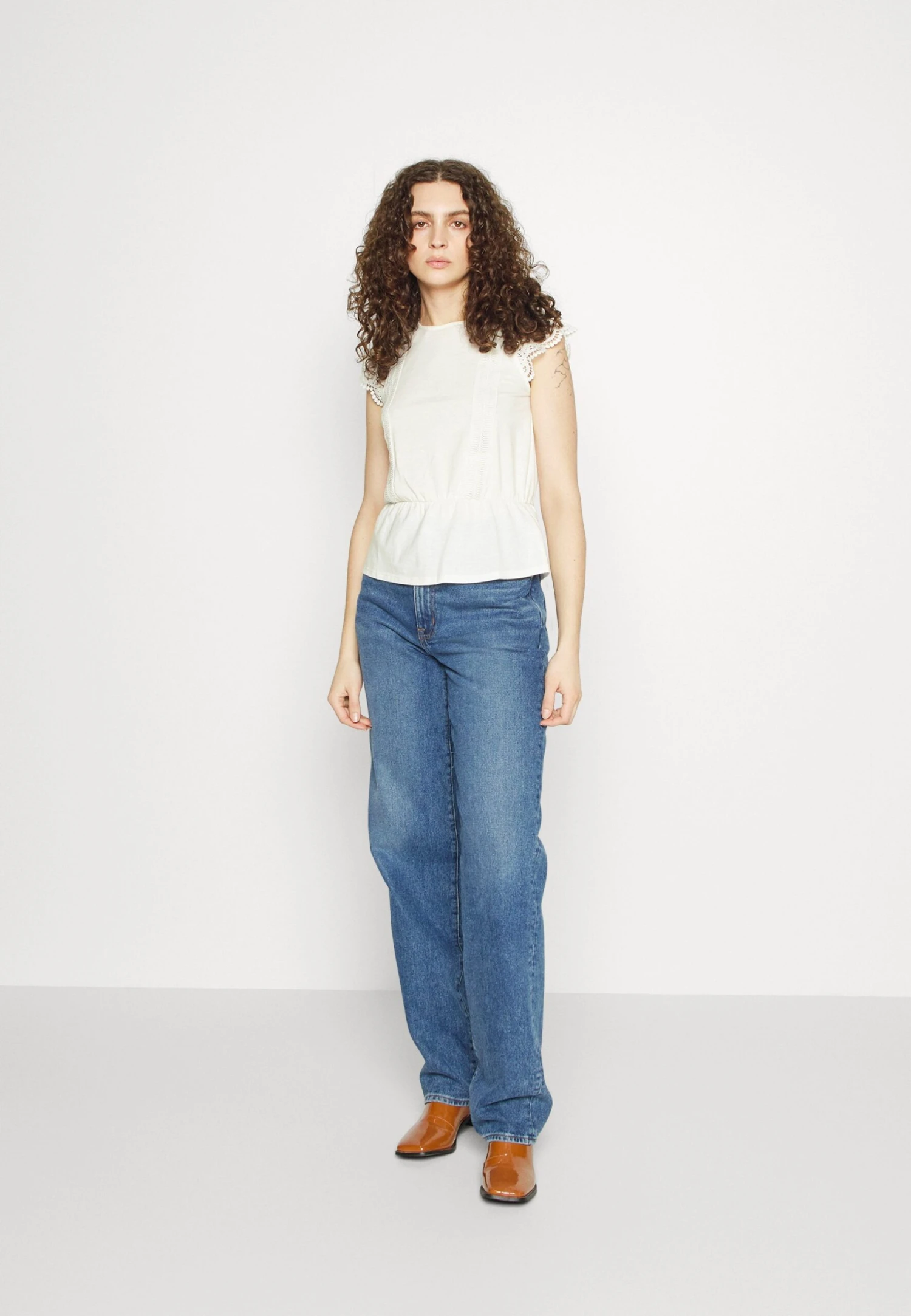 Vero Moda Tall Vmcaia- Top - Snow White 4 Vero Moda Tall Vmcaia- Top - Snow White - Afbeelding 2