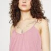 Vero Moda Tall Vmfilli Singlet - Top - Nostalgia Rose 1 Vero Moda Tall Vmfilli Singlet - Top - Nostalgia Rose -Vero Moda Winkel 2f9d86655c4a4dc2bae2474f09e2215f