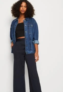 Vmdarcy Wide Pants - Broek - Salute 11 Vmdarcy Wide Pants - Broek - Salute -Vero Moda Winkel 30b552eda71a479ba32f30e03010e995