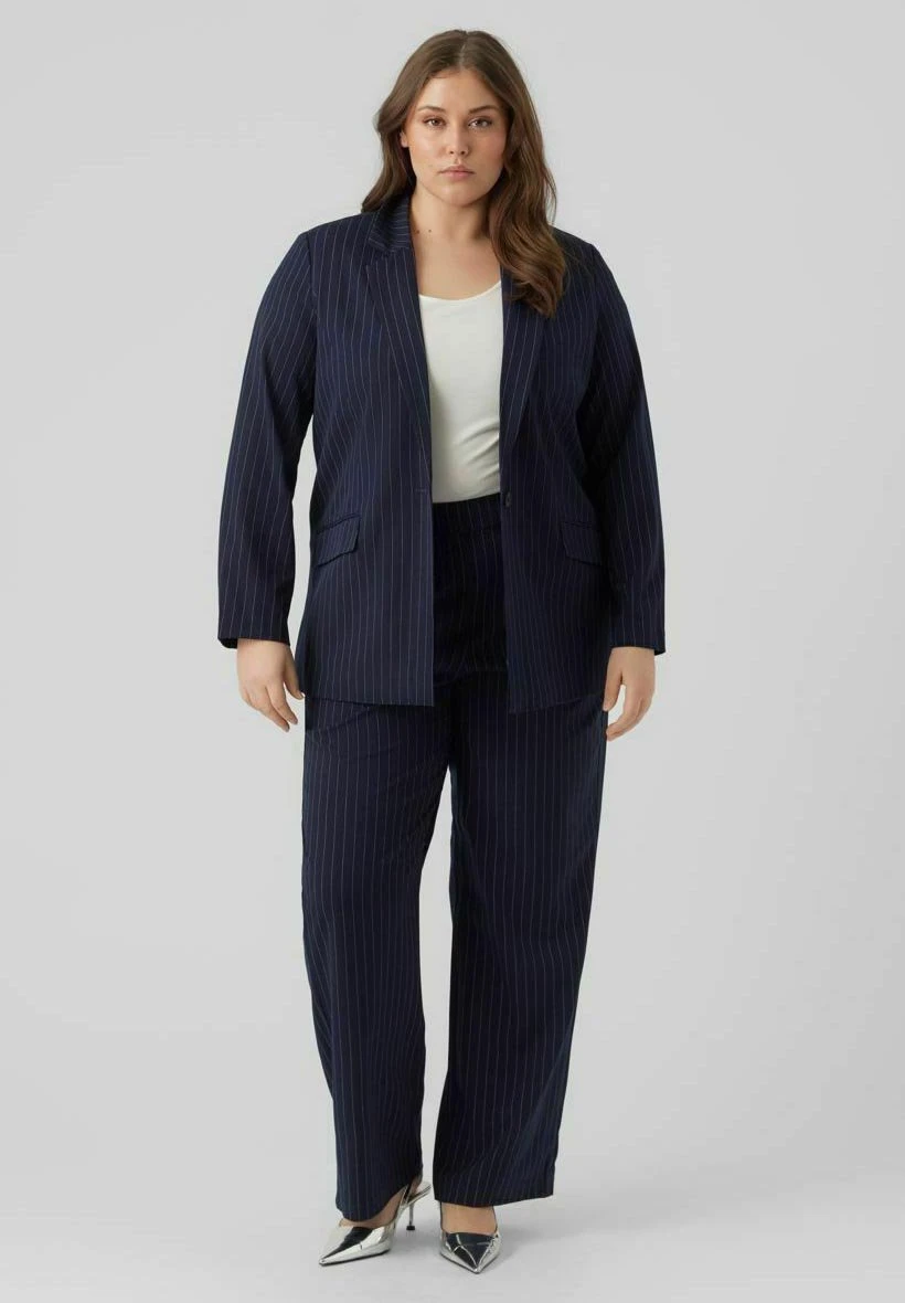 Vero Moda Curve Halflange Jas - Navy Blazer 4 Vero Moda Curve Halflange Jas - Navy Blazer - Afbeelding 2