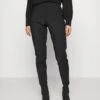 Vero Moda Petite Vmvictoria Ankle Pants - Broek - Black