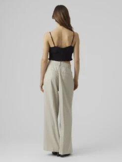 Vero Moda Vmhoney Lace V-Neck Cropped Top- Top - Black -Vero Moda Winkel 38d8f36dcb5247d88d0ae67d4a70b425