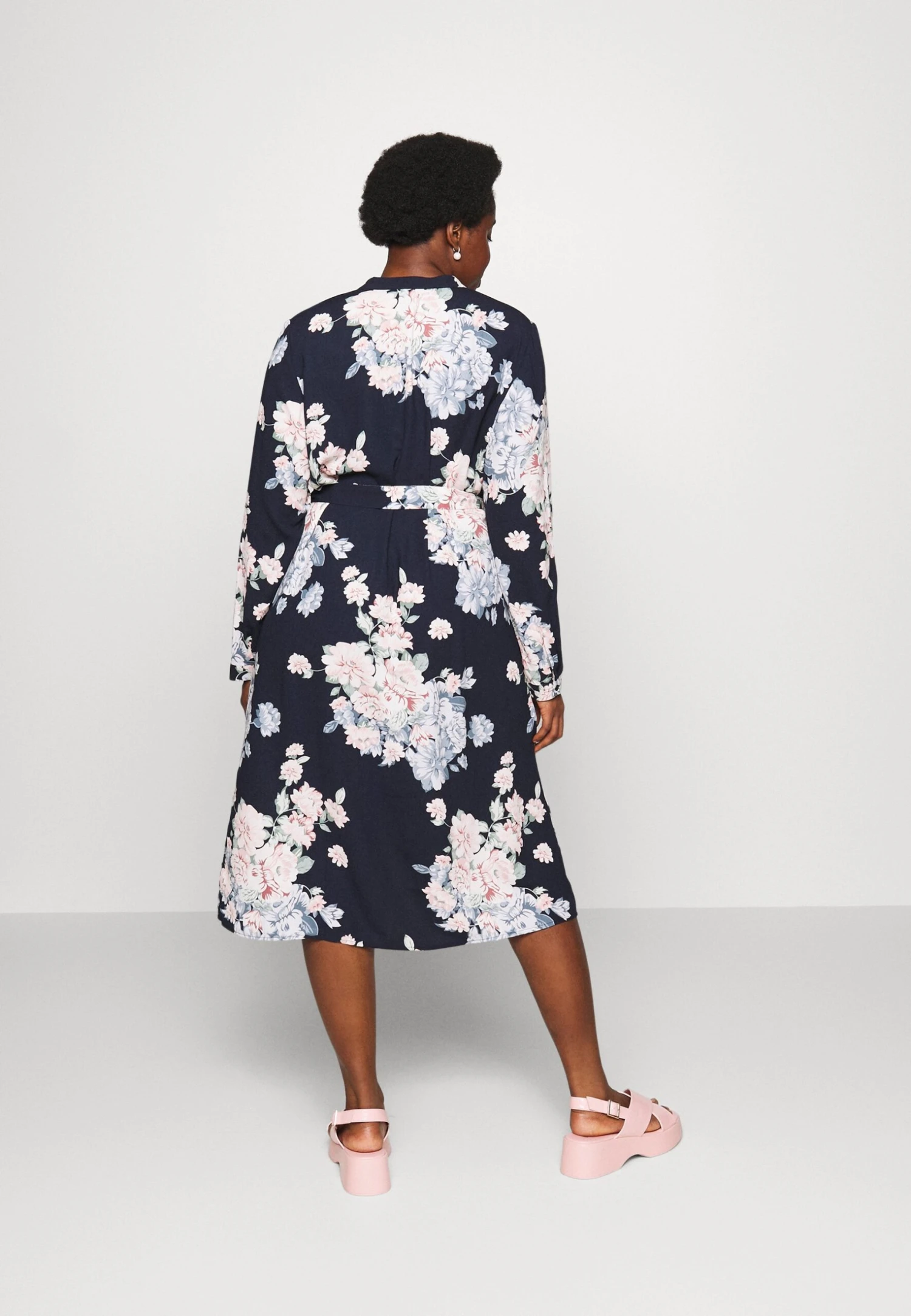 Vero Moda Curve Vmtally Dress - Blousejurk - Night Sky 5 Vero Moda Curve Vmtally Dress - Blousejurk - Night Sky - Afbeelding 3