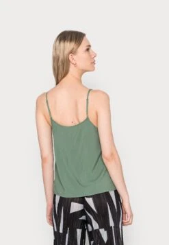Vero Moda Vmvica Button Singlet Wvn Ga Noos - Top - Laurel Wreath 9 Vero Moda Vmvica Button Singlet Wvn Ga Noos - Top - Laurel Wreath -Vero Moda Winkel 3af0874a8bbb424f8a0c4d954dcb795f