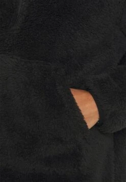 Vero Moda Vmfilly - Fleece Trui - Black -Vero Moda Winkel 3bce63a515424d15abec903085bf8a93