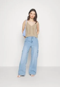 Vero Moda Petite Vmpointelle Tie Strap - Top - Irish Cream -Vero Moda Winkel 3beb55f7da7d468a854ec0a4e387e52b