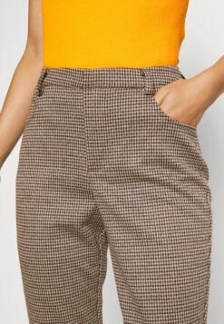 Vero Moda Petite Vmella - Legging - Tan/Black 11 Vero Moda Petite Vmella - Legging - Tan/Black -Vero Moda Winkel 3e0fb1f00e1f48de825748ab9833ebb2