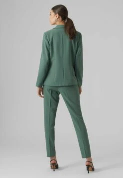 Vero Moda Vmsandy Hr Tapered Noos - Broek - Dark Forest -Vero Moda Winkel 4039e1f5955244c1bcdf12a93f41b296