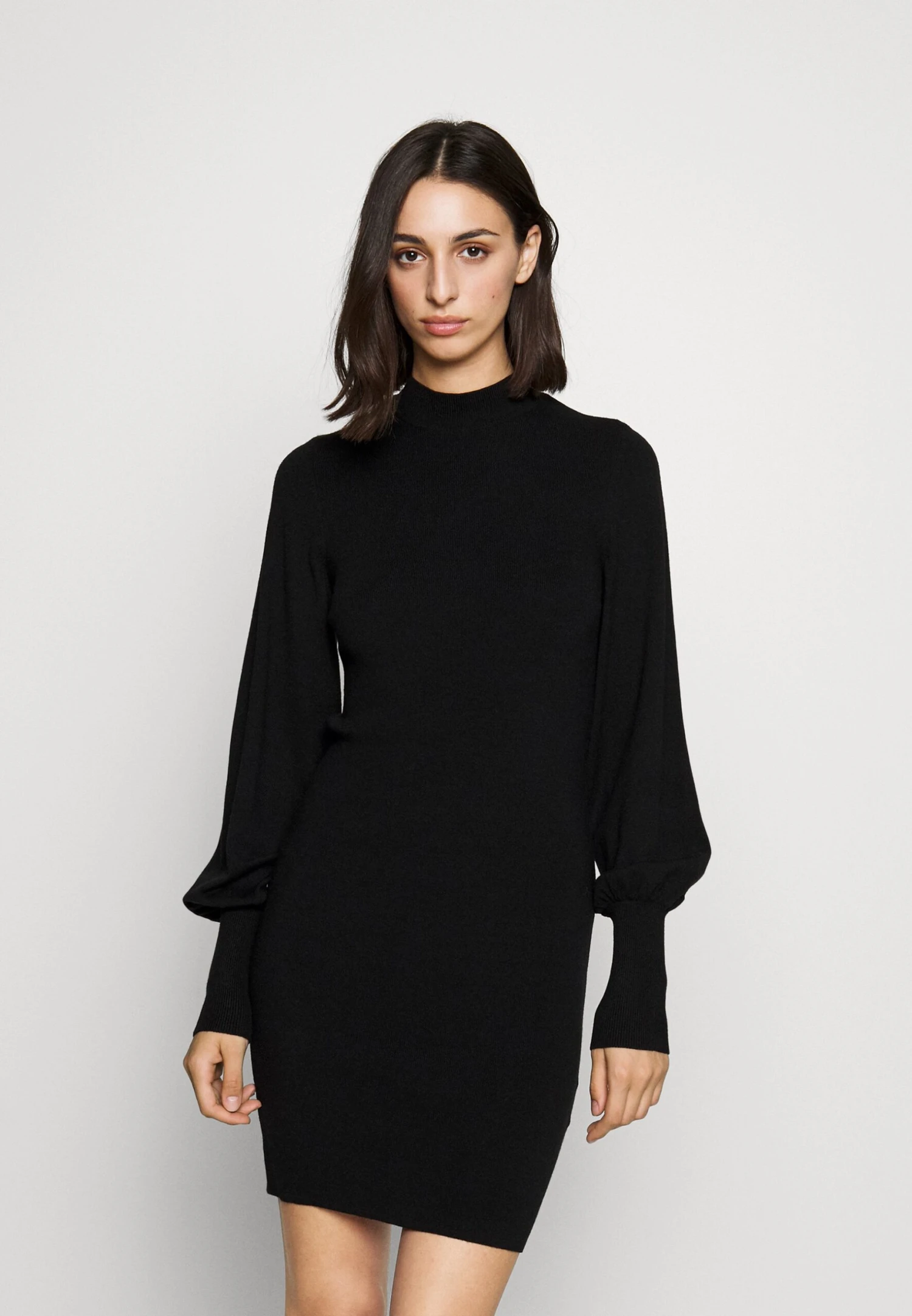 Vero Moda Tall Vmhollykarispuff Highneck Dress - Gebreide Jurk - Black 3 Vero Moda Tall Vmhollykarispuff Highneck Dress - Gebreide Jurk - Black