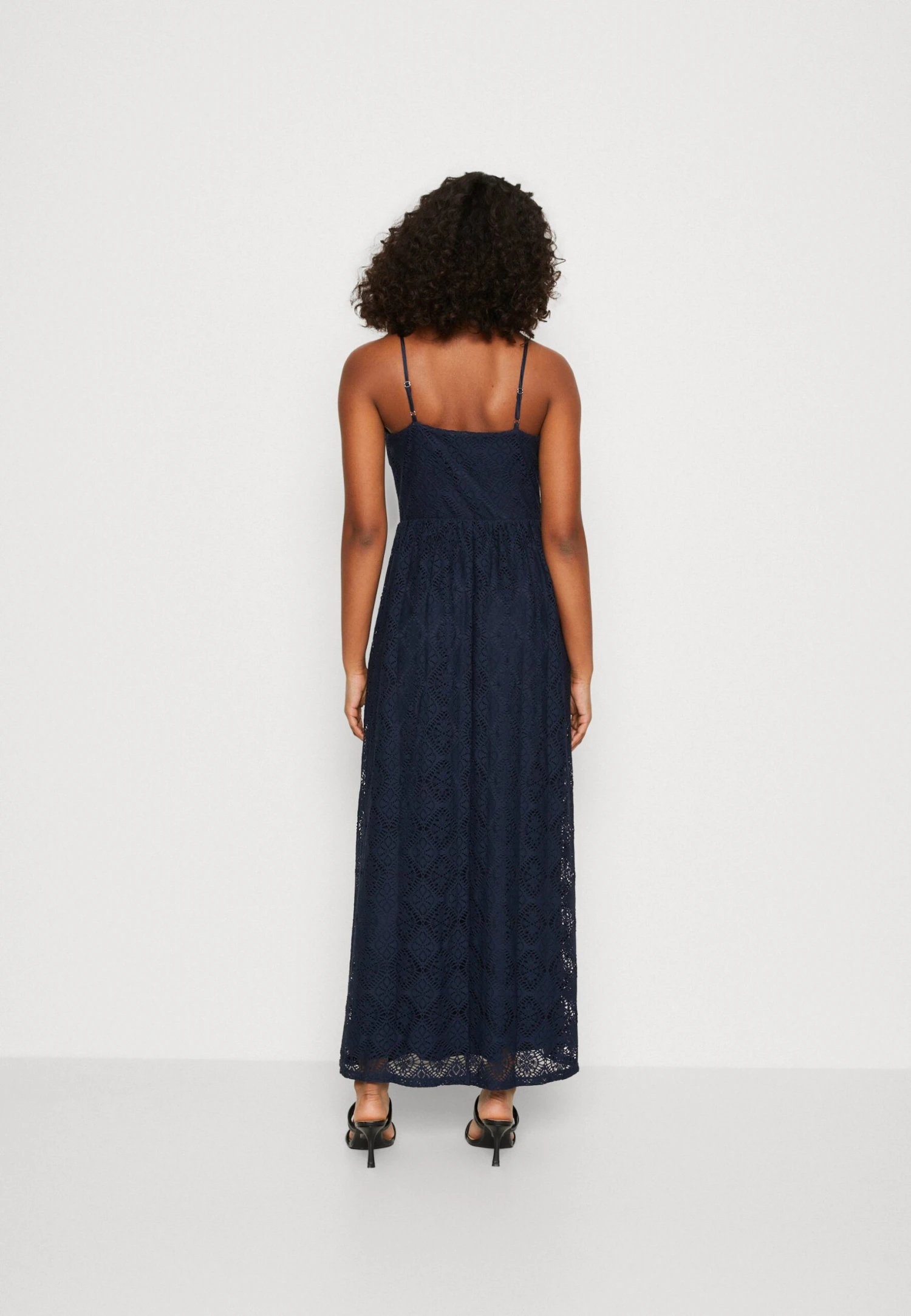 Vero Moda Vmmaya Singlet Dress - Maxi-Jurk - Navy 5 Vero Moda Vmmaya Singlet Dress - Maxi-Jurk - Navy - Afbeelding 3