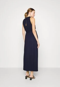 Vmmsara Halter Neck Ankle Dress- Maxi-Jurk - Navy Blazer -Vero Moda Winkel 49f0b066f2ec43be9f0c6b0d65a1a191