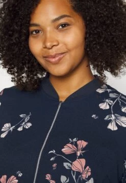 Vero Moda Curve Vmhallie- Bomberjacks - Night Sky -Vero Moda Winkel 4a273e1c47914ca697473ad2a1d12a0a