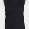 Vero Moda Curve Vmhollyn Noos Curve - T-Shirt Basic - Black 1 Vero Moda Curve Vmhollyn Noos Curve - T-Shirt Basic - Black -Vero Moda Winkel 4ae3df57c48b4a71bfa87f60d7b6dc6c