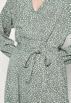 Vero Moda Petite Vmnaja Short Dress - Jurk - Dark Forest/Joey Dot -Vero Moda Winkel 4c7e13a15874486ca61058654373f2f1