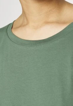 Vero Moda Petite Vmpia Wide Top - T-Shirt Basic - Laurel Wreath -Vero Moda Winkel 4ddf2434704b459baacb30d0e6628223