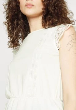 Vero Moda Tall Vmcaia- Top - Snow White 11 Vero Moda Tall Vmcaia- Top - Snow White -Vero Moda Winkel 4ec7ffa4eef44f5b8d97dcc7afb06346