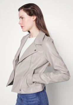 Vero Moda Tall Vmbella Annabel Coated Jacket - Imitatieleren Jas - Laurel -Vero Moda Winkel 50eba2bccab140ae9f0301708a698019
