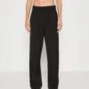 Vero Moda Vmtroian Wide Dad Pant - Broek - Black 1 Vero Moda Vmtroian Wide Dad Pant - Broek - Black -Vero Moda Winkel 534e37f2a93d488487502b00f9fdcef1