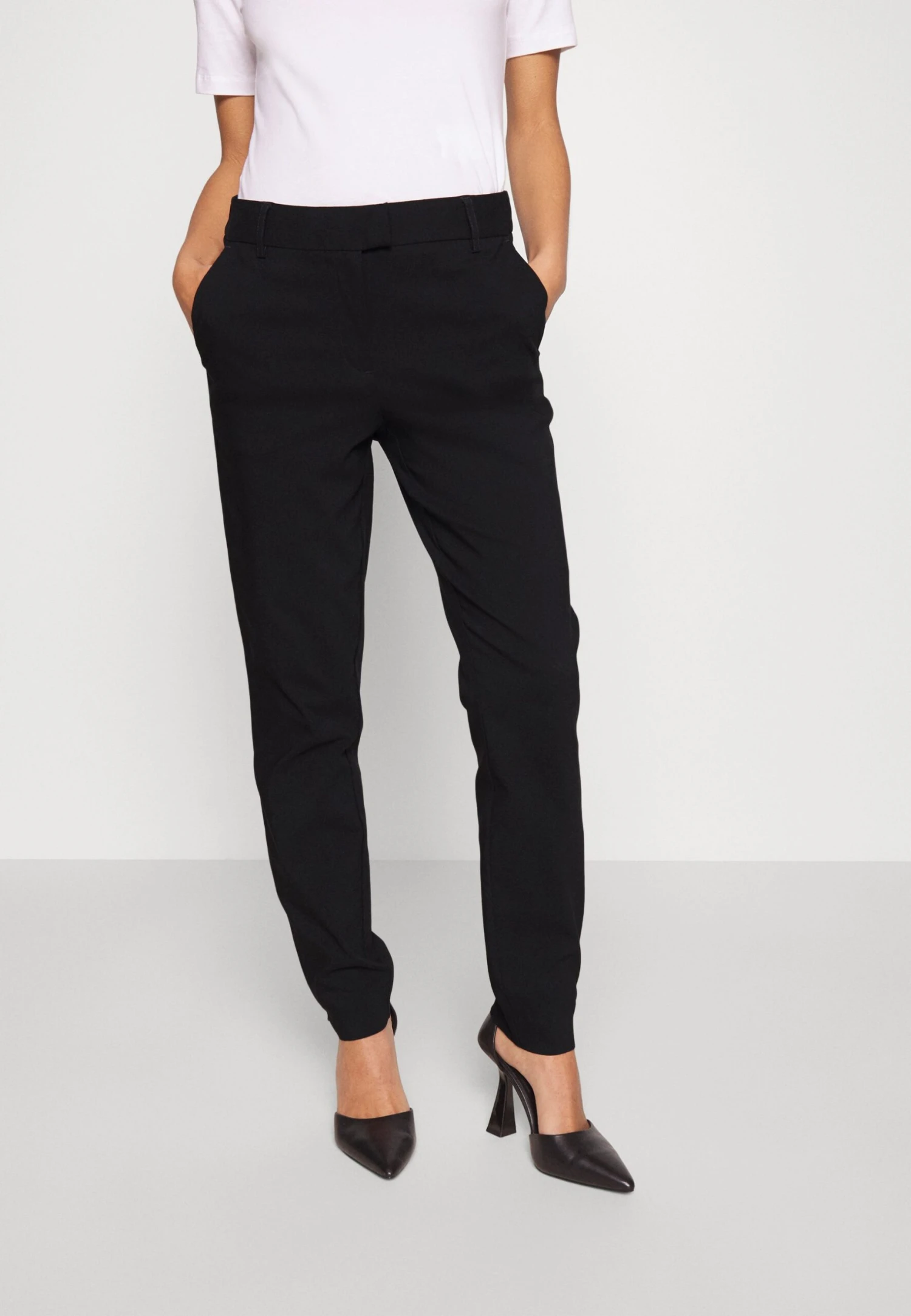 Vero Moda Petite Vmmille Slim Pant- Broek - Black 3 Vero Moda Petite Vmmille Slim Pant- Broek - Black
