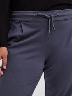 Vero Moda Curve Mid-Rise - Broek - Ombre Blue -Vero Moda Winkel 5690c33de46148ebba0bb2b38cbb1694