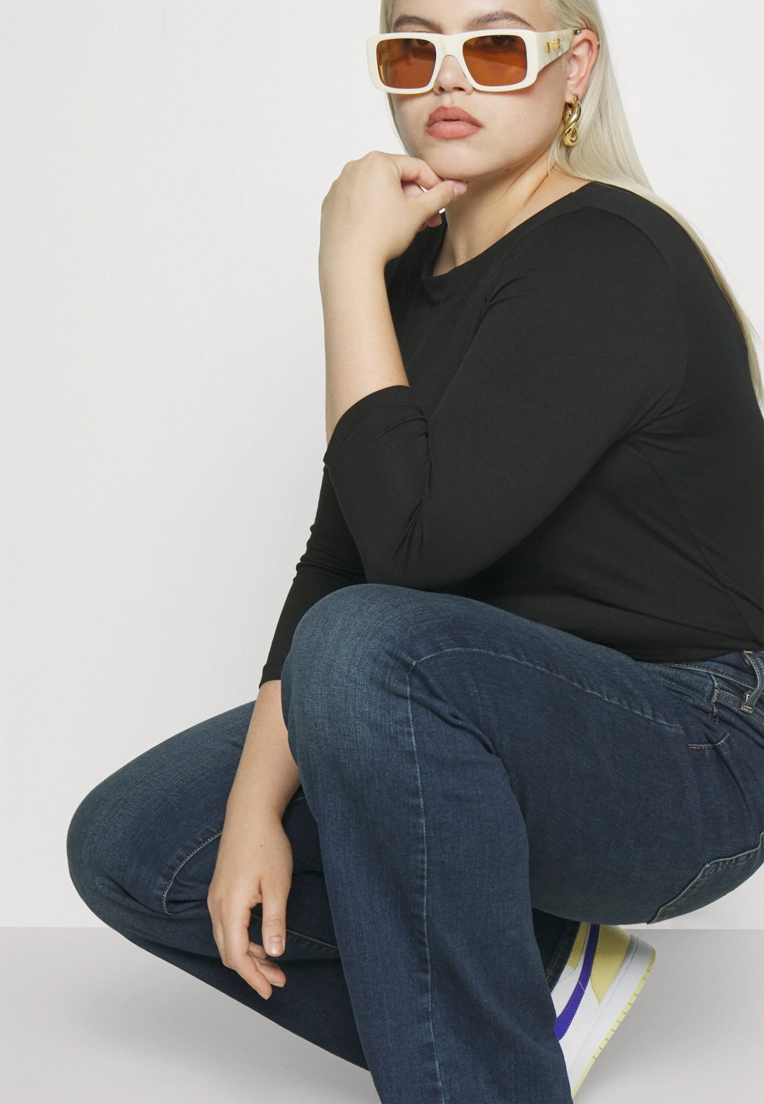 Vero Moda Curve Vmpanda- Longsleeve - Black 6 Vero Moda Curve Vmpanda- Longsleeve - Black - Afbeelding 4