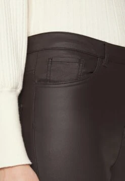 Vero Moda Vmsophia Coated Jeans - Broek - Coffee Bean -Vero Moda Winkel 58918eb1b0f94c5c915c3580a02df093