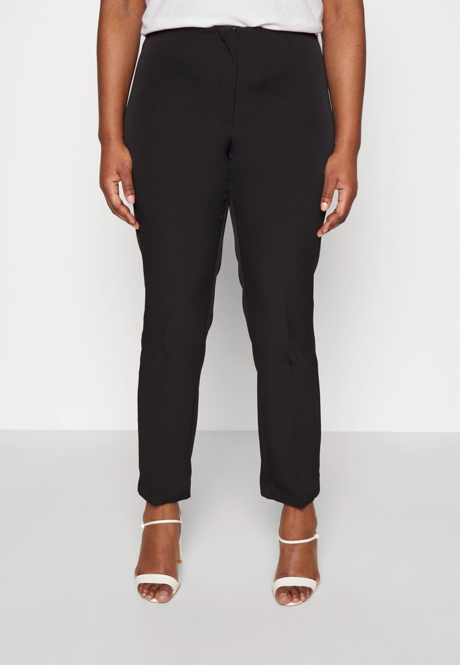 Vero Moda Curve Vmtalivia Solid Pant - Broek - Black 3 Vero Moda Curve Vmtalivia Solid Pant - Broek - Black