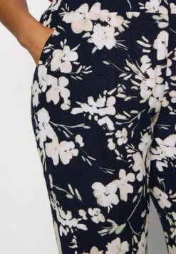 Vero Moda Curve Vmmenny Wide Pants - Broek - Navy Blazer -Vero Moda Winkel 59685bc74c784b71beb6fdade6dd8093