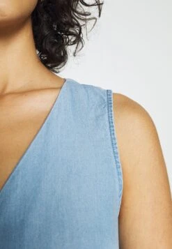 Vero Moda Vmviviana Short Dress - Spijkerjurk - Light Blue Denim -Vero Moda Winkel 622cdd4187af48b0a72397225c603aa2
