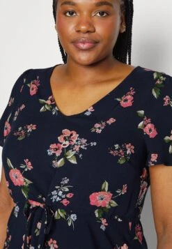 Vero Moda Curve Vmeasy Ss ShortR1 Wvn Ga Cur - Jurk - Navy Blazer -Vero Moda Winkel 644a78add3e14c45b6b6fb2e617375ae