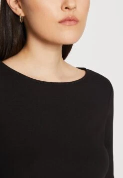Vero Moda Vmsigamaxi Boat Neck- T-Shirt Basic - Black 13 Vero Moda Vmsigamaxi Boat Neck- T-Shirt Basic - Black -Vero Moda Winkel 64f20c6cb5bc4fe29c795b7722ab9f02