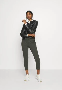Vero Moda Petite Vmeva Mr Loose String- Broek - Peat -Vero Moda Winkel 65ac535c5bac475989decd6531c7c4ad